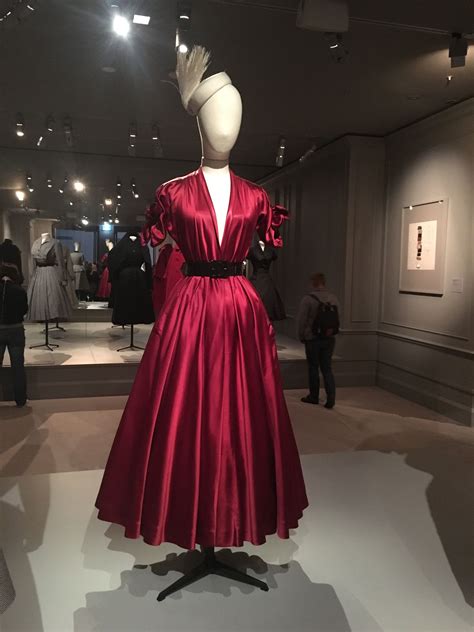 dior aladin cocktail dress 1947|princess margaret Dior dress.